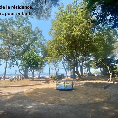 T2 Santa Lucia, Terrasse Jardin, Clim Et Wifi * Saint-Raphaël