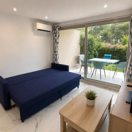 Apartmán T2 Santa Lucia, Terrasse Jardin, Clim Et Wifi Saint-Raphaël